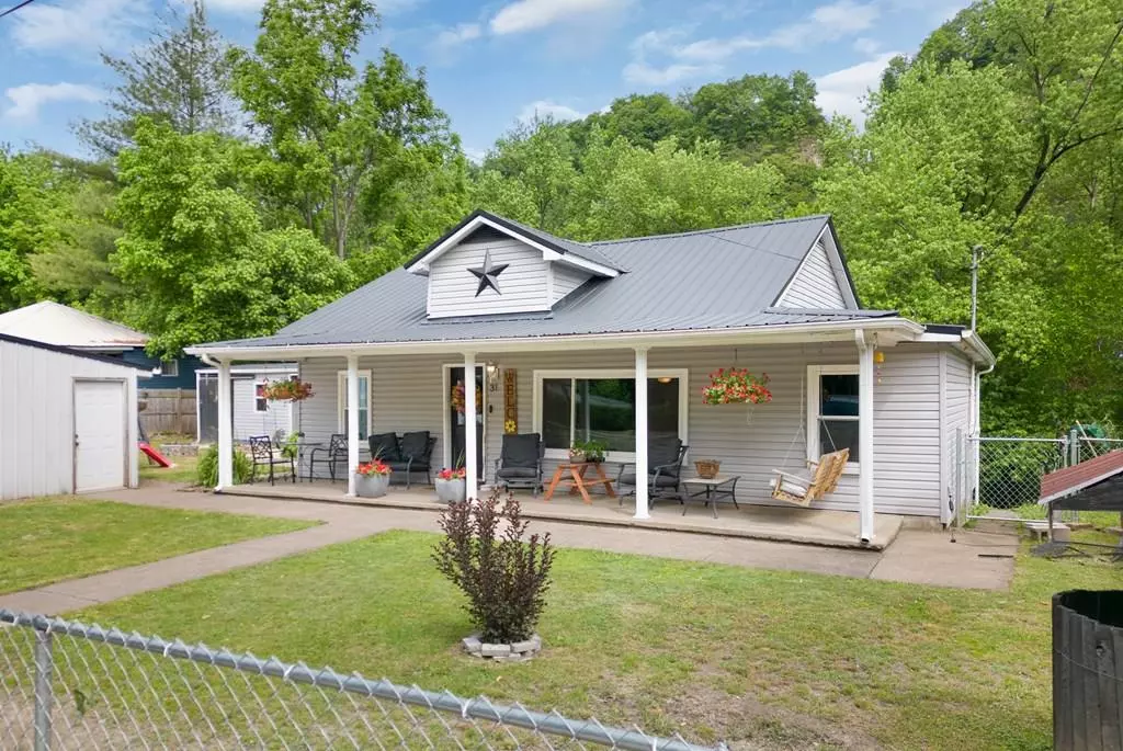 Betsy Layne, KY 41605,31 Scalf Drive