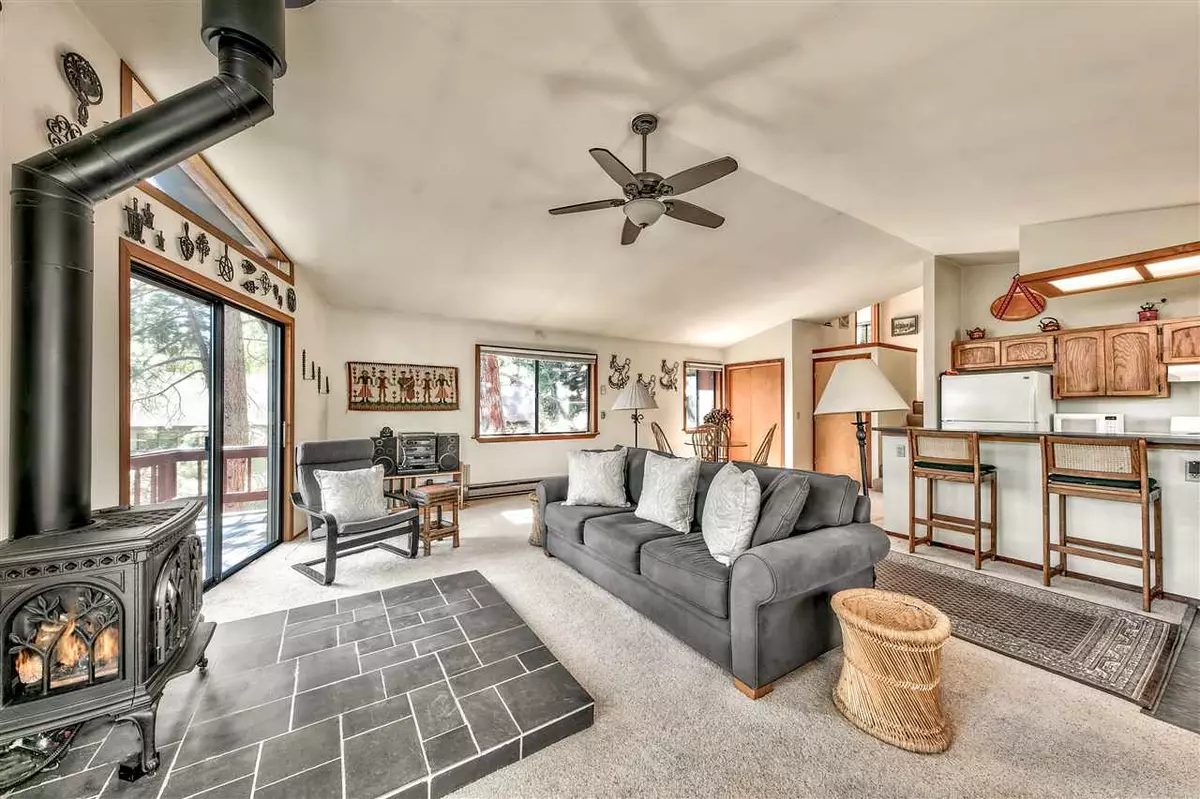 Truckee, CA 96161,10414 Snowshoe Circle