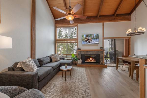 6107 Rocky Point Circle, Truckee, CA 96160