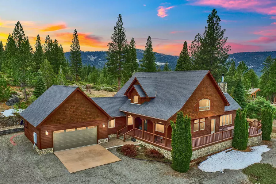 404 W Willow Street, Sierraville, CA 96126