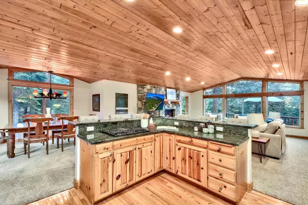 Tahoe Vista, CA 96148,699 Mountain Circle