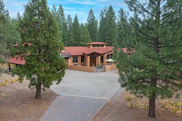 105 Aspen Court, Calpine, CA 96124-000