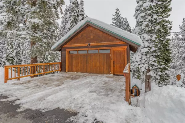 11925 Rhineland Avenue, Truckee, CA 96161