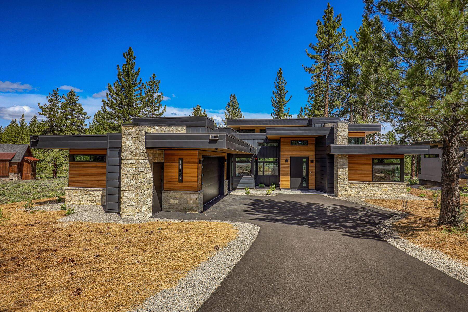 11687 Henness Road, Truckee, CA 96161-0000