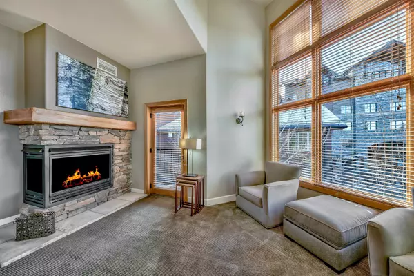 Truckee, CA 96161,2100 North Village Drive #202/2