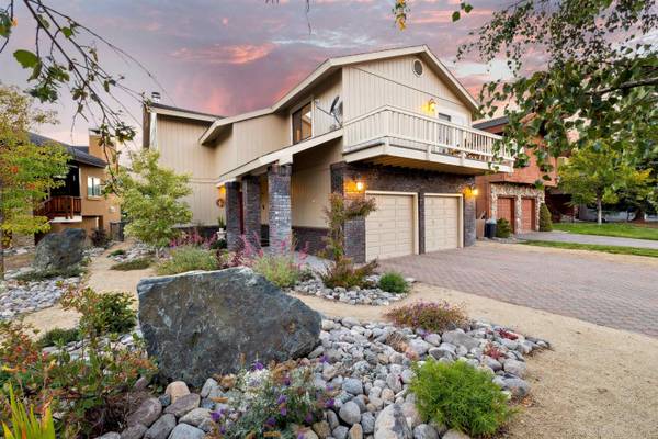 2030 Aloha Drive, South Lake Tahoe, CA 96150-6648