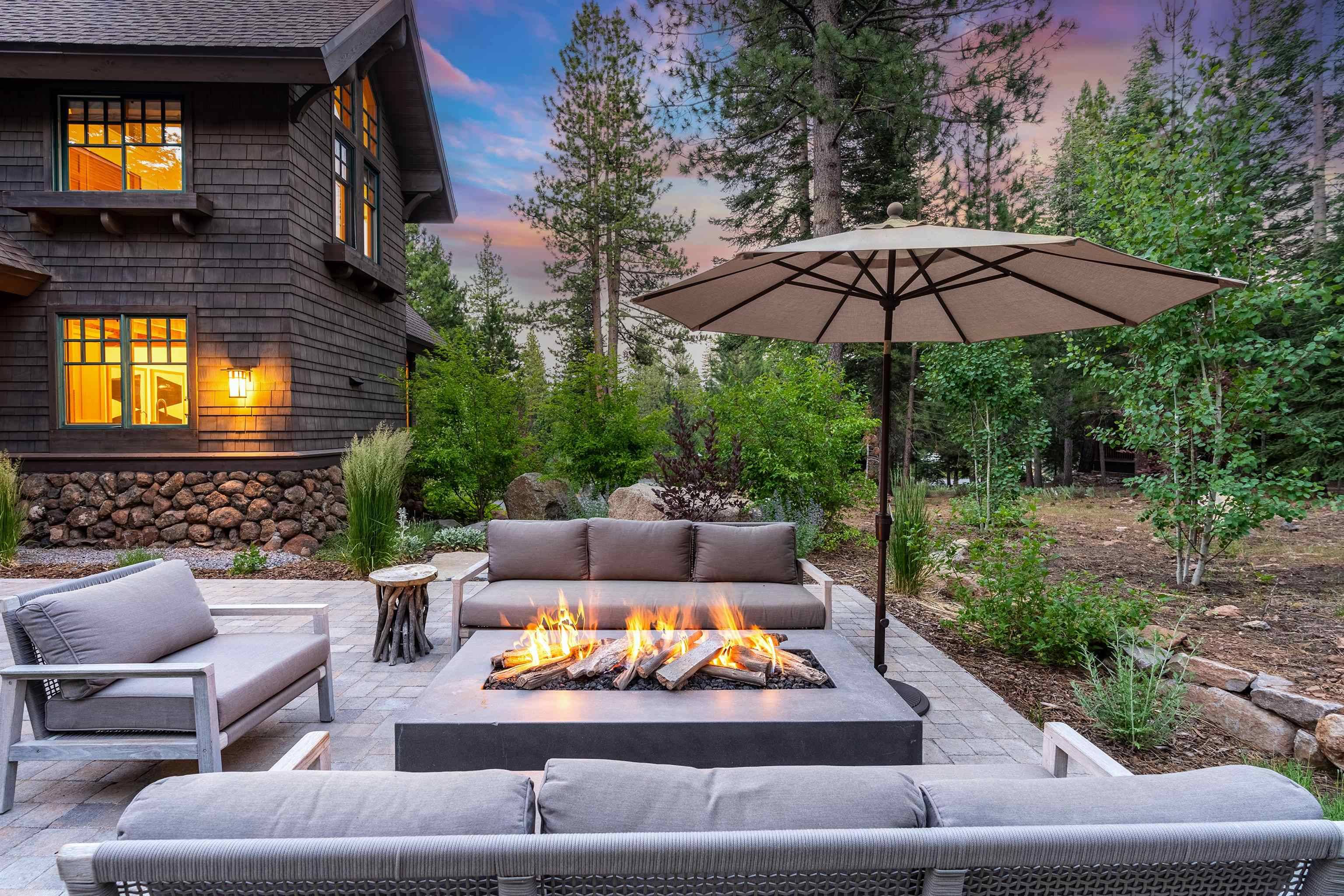 8805 Lahontan Drive, Truckee, CA 96161