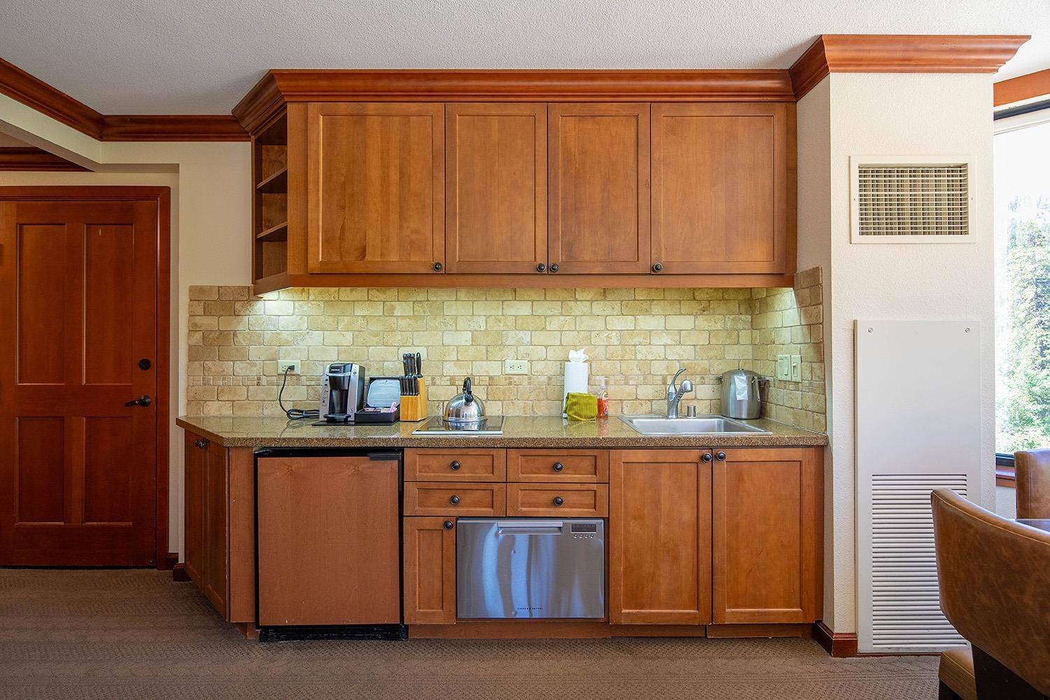 Olympic Valley, CA 96146-0000,400 Resort Road #556 558 560