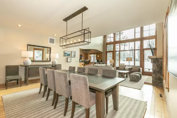 Truckee, CA 96161,12202 Lookout Loop #F20-01