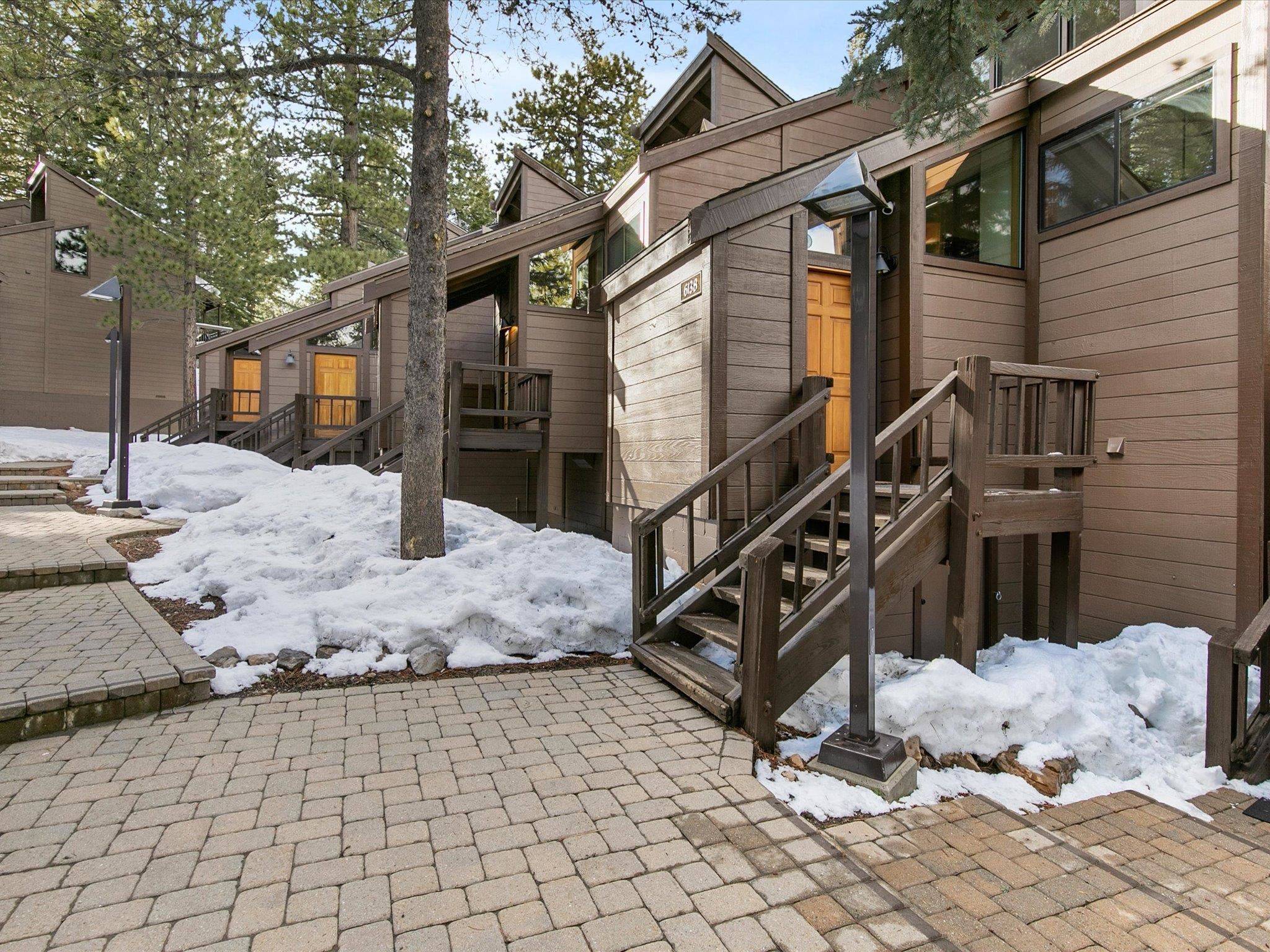 6138 Feather Ridge, Truckee, CA 96161-4034