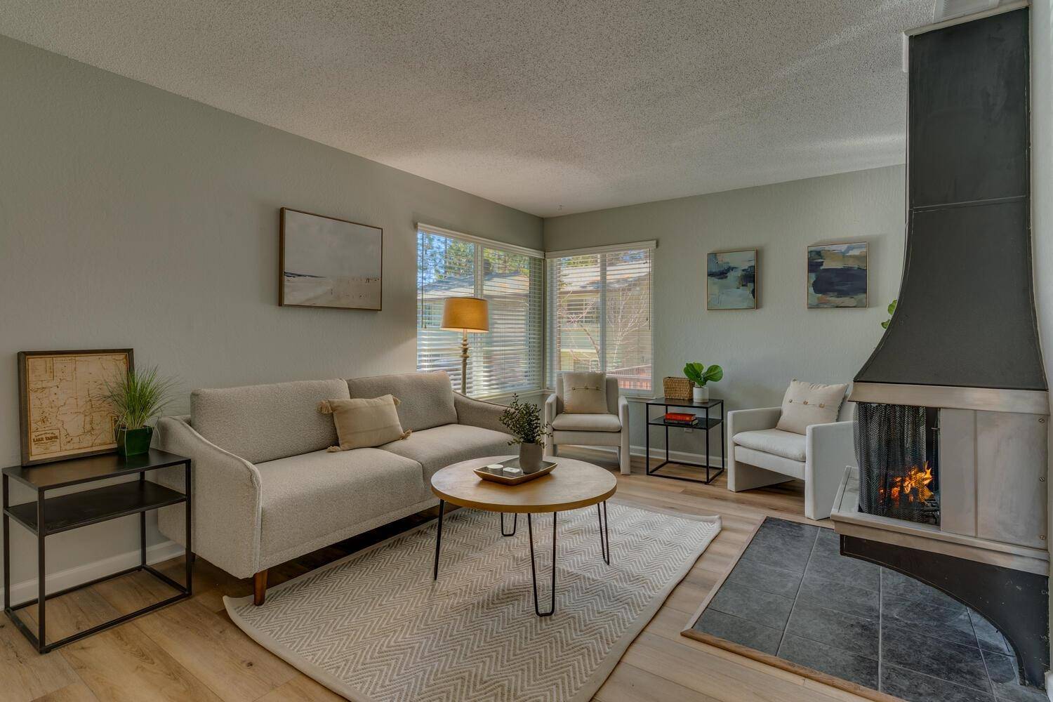 Incline Village, NV 89451,806 Oriole Way #17