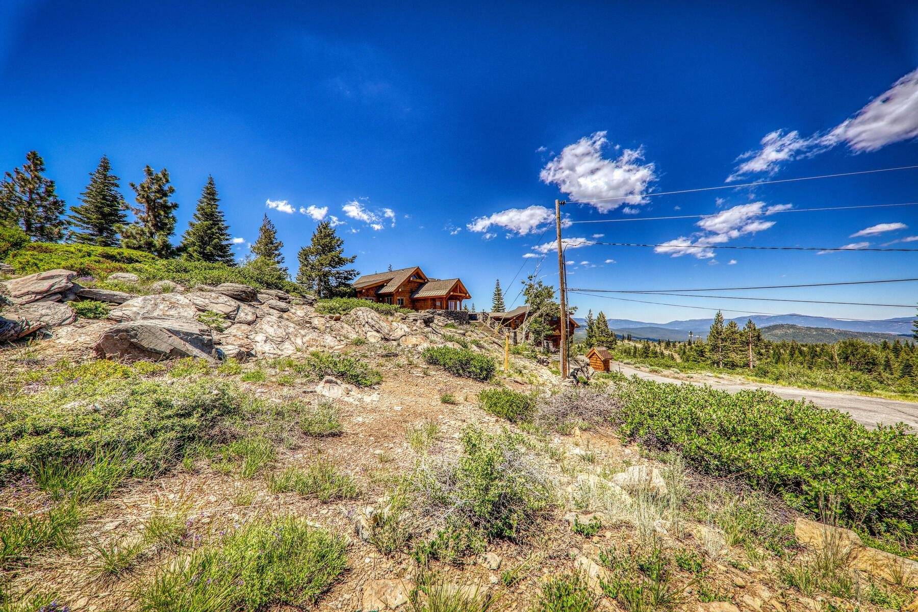 Truckee, CA 96161,15573 Glacier Way