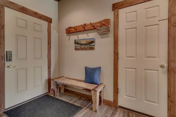 Tahoe Vista, CA 96150-9712,400 Estates Drive