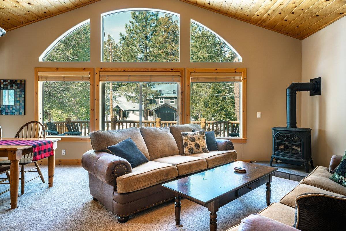 Tahoma, CA 96142,7157 7th Avenue