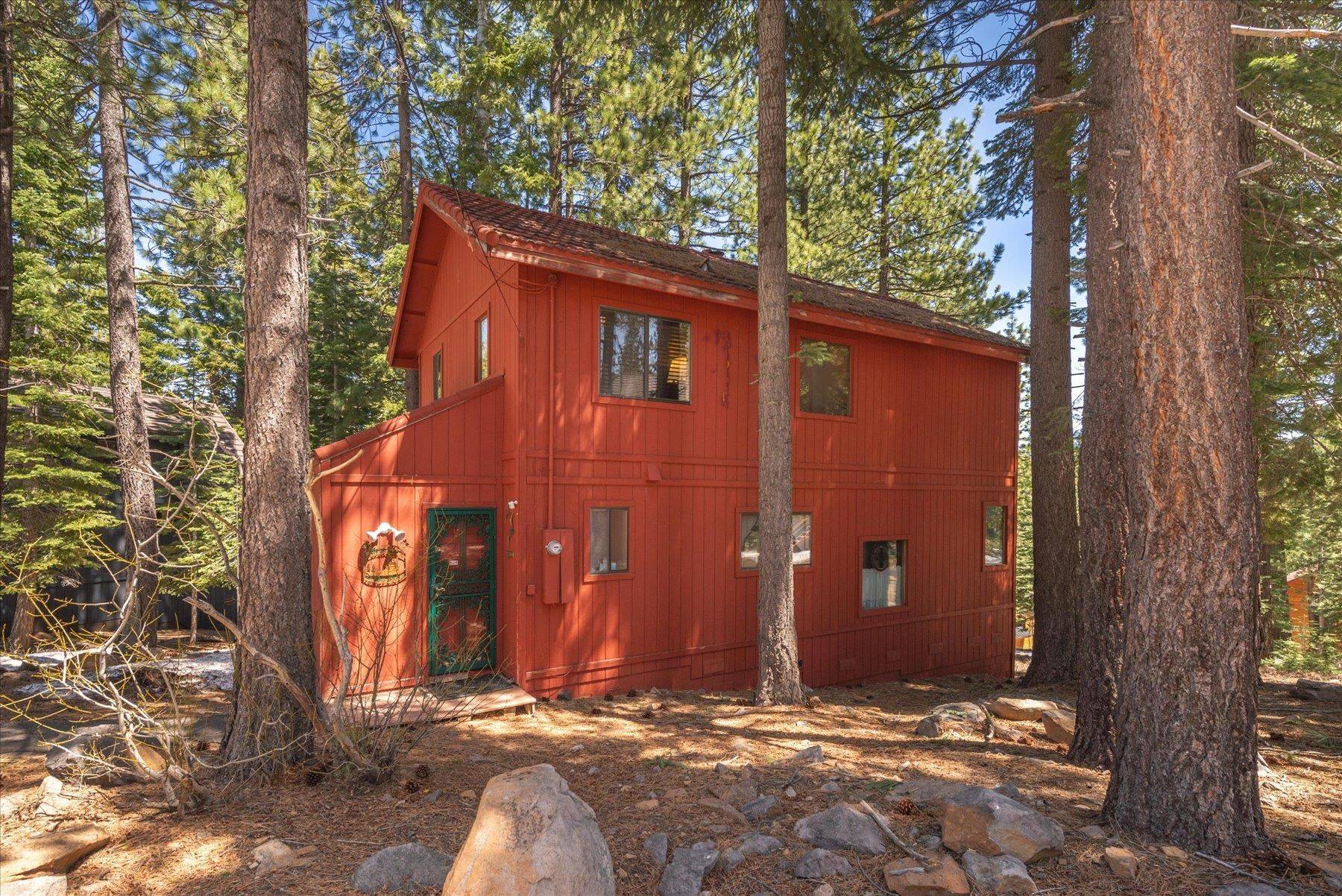 12621 Peregrine Drive, Truckee, CA 96161-6827