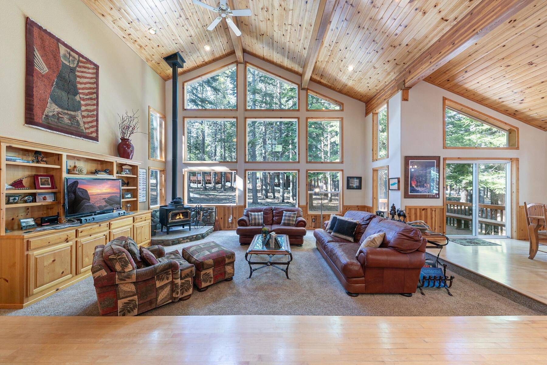 Truckee, CA 96161,13686 Edelweiss Place