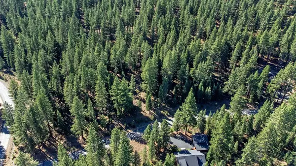 12062 Saddleback Drive, Truckee, CA 96161-2885