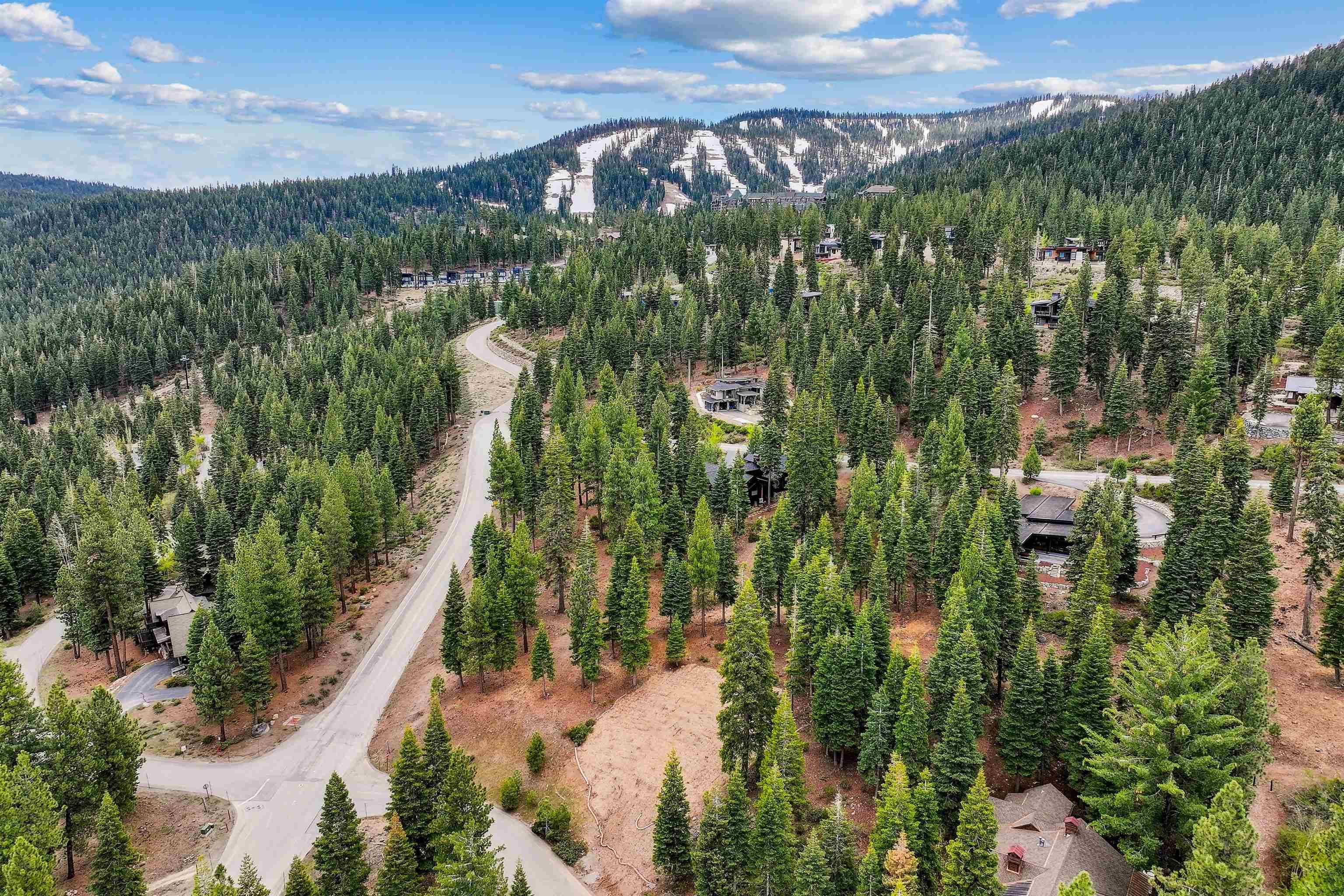 Truckee, CA 96161,2301 Overlook Place