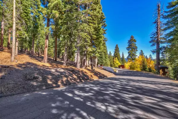 Tahoe Vista, CA 96148,1367 Kings Way