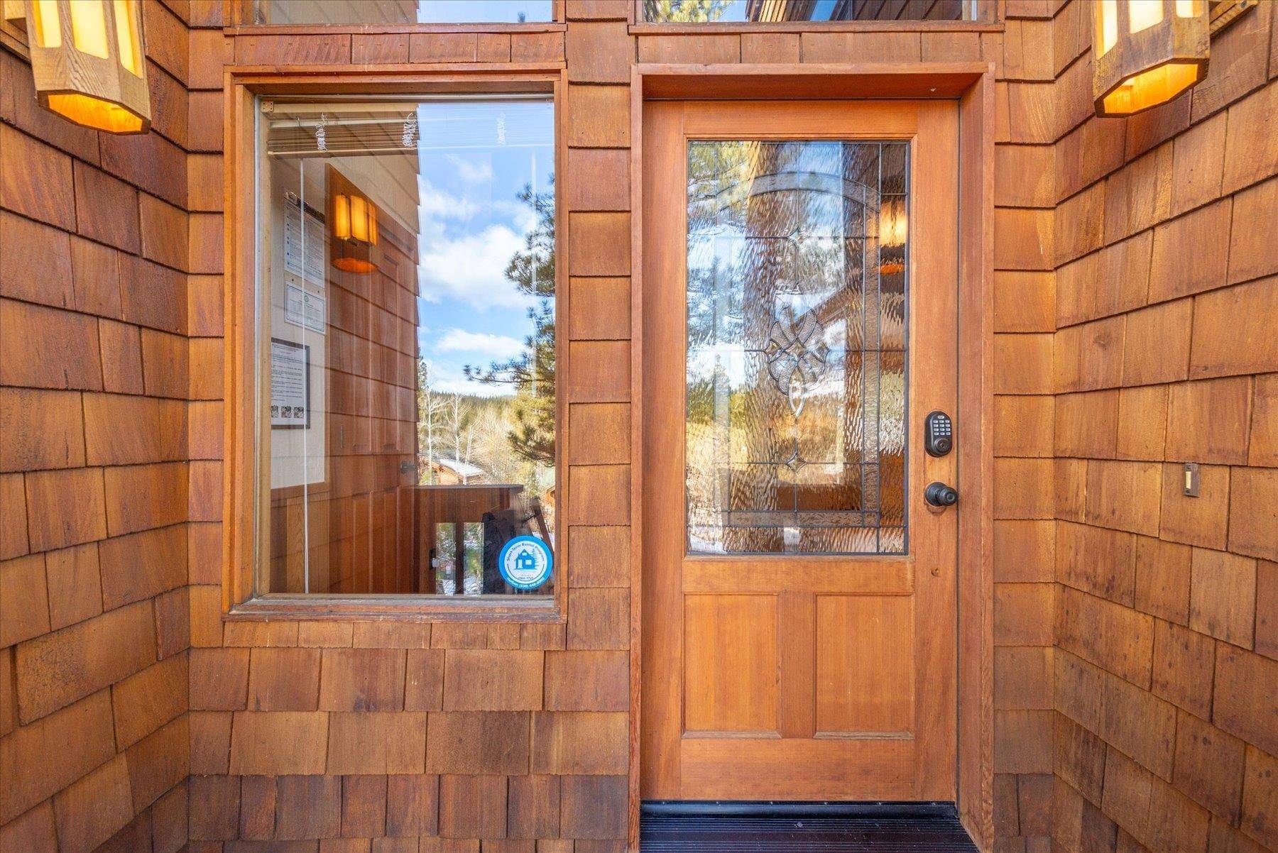 Truckee, CA 96161,195 Basque