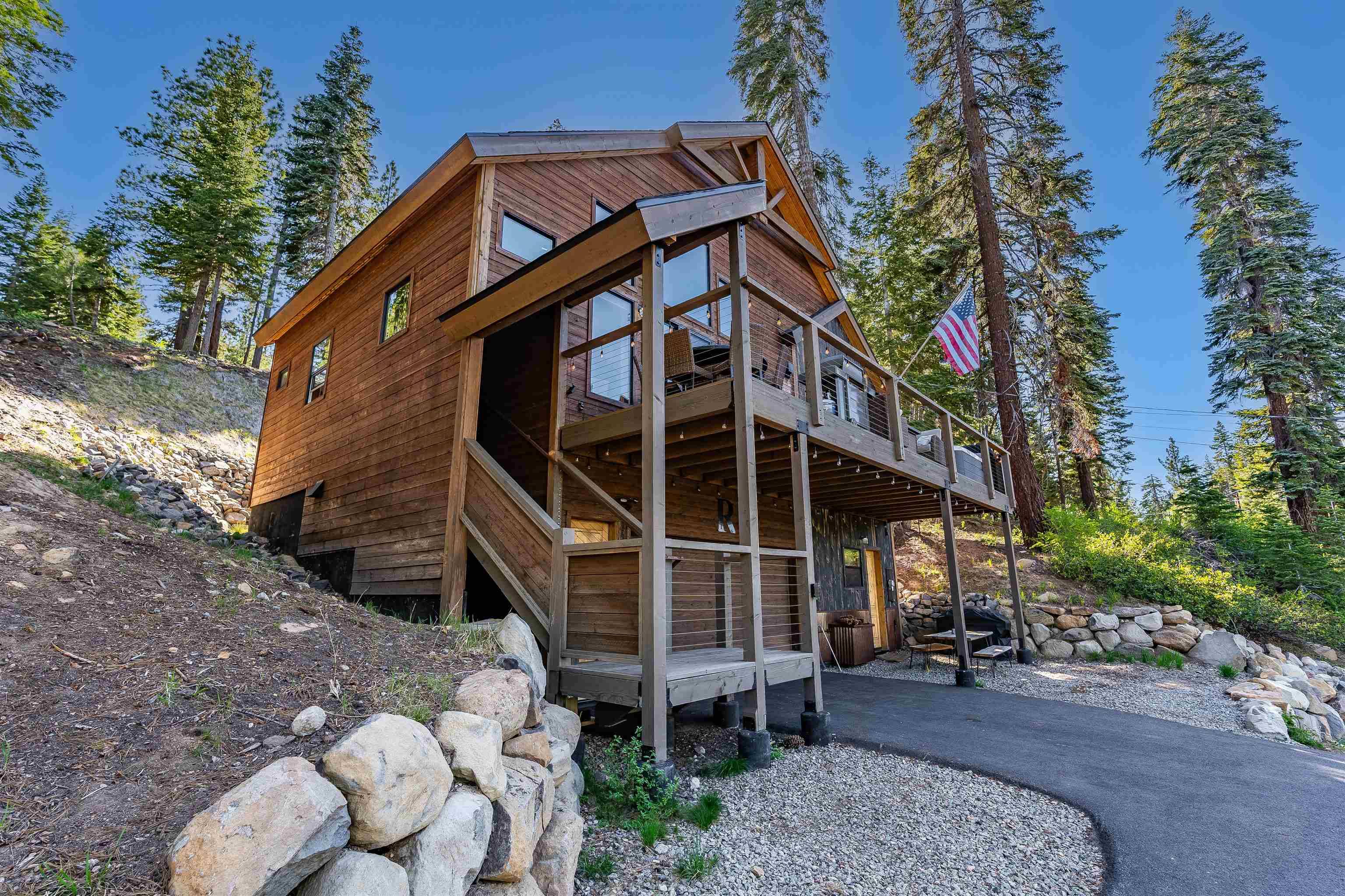 14191 Hansel Avenue, Truckee, CA 96161
