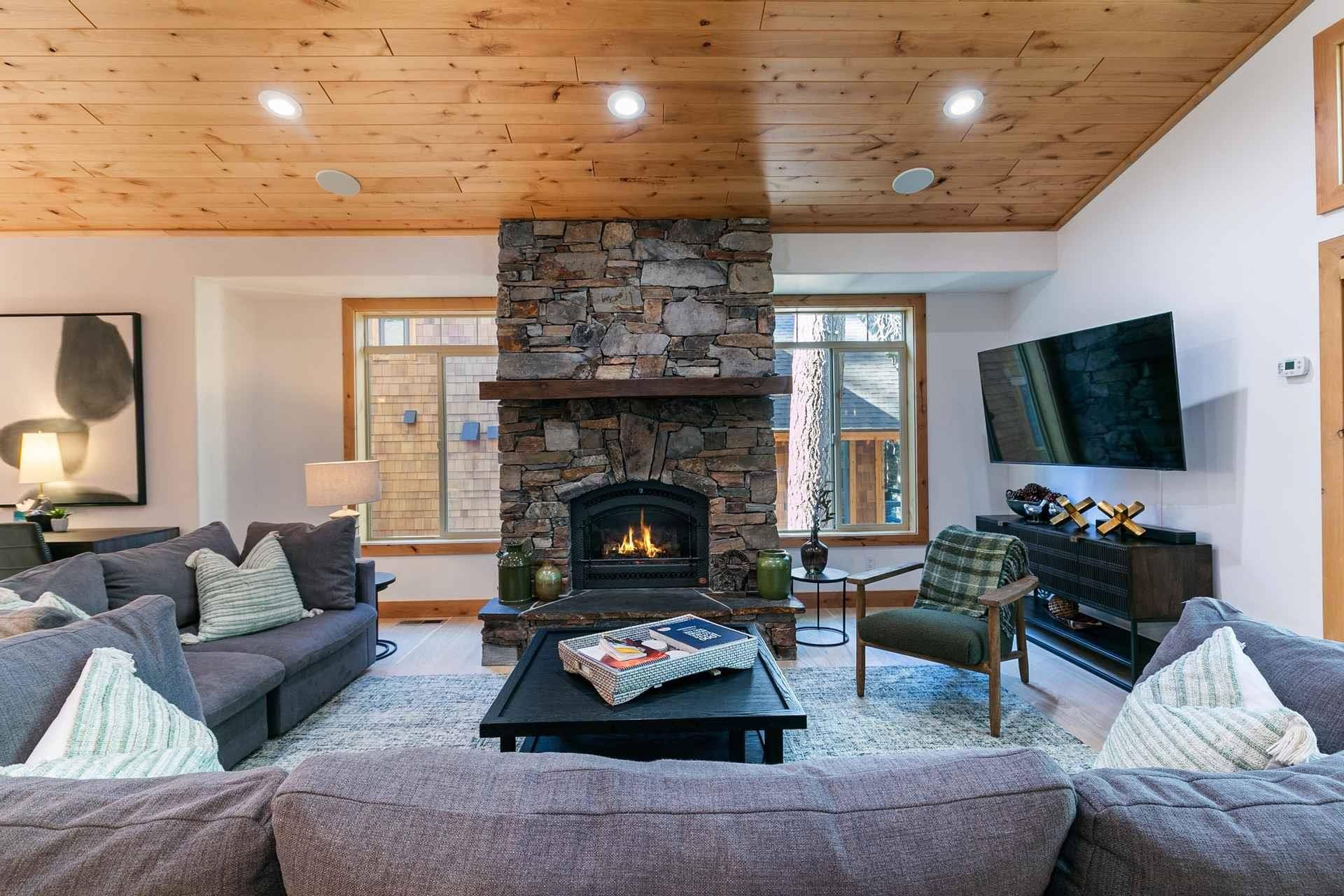 Tahoma, CA 96142,7069 9th Avenue #Share B