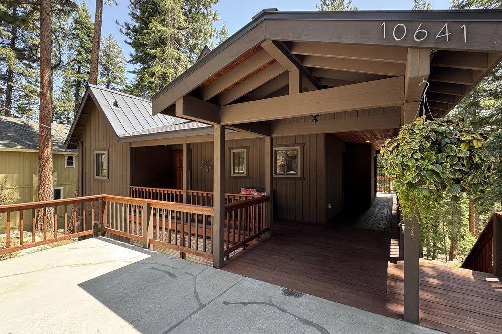 Truckee, CA 96161,10641 Snowshoe Circle