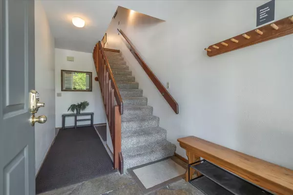 Truckee, CA 96161,12799 Northwoods Boulevard #2