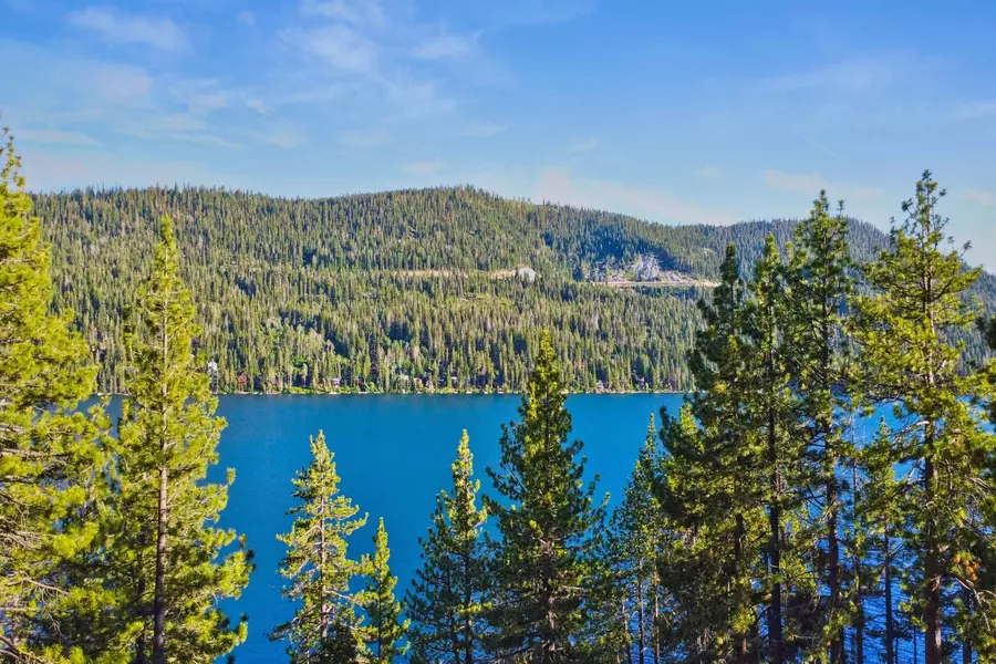 14289 E Reed Avenue, Truckee, CA 96161