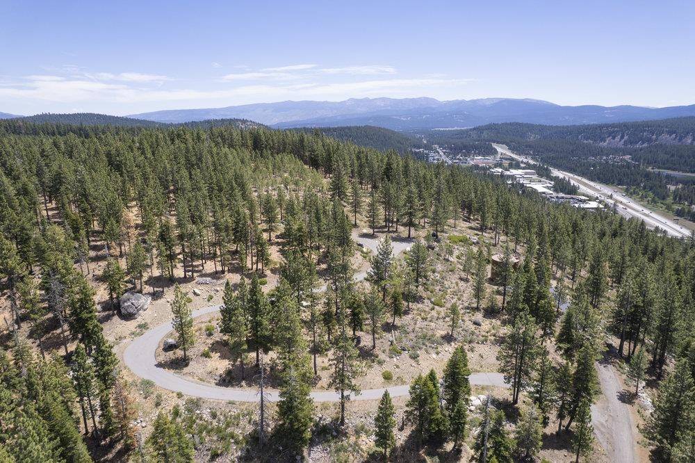 Truckee, CA 96161,0000 Thomas Drive