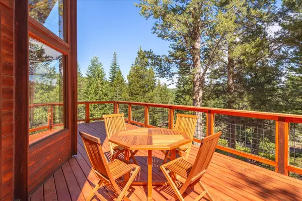 Truckee, CA 96161,15009 Skislope Way