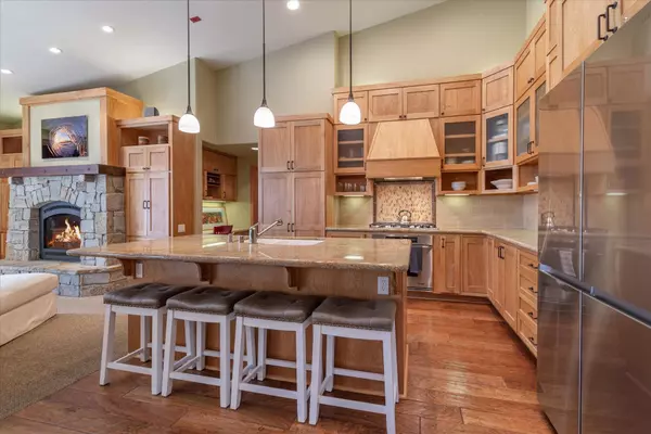 Olympic Valley, CA 96146,201 Shirley Canyon Road #812