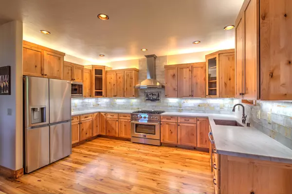 Truckee, CA 89436,12576 Stockholm Way