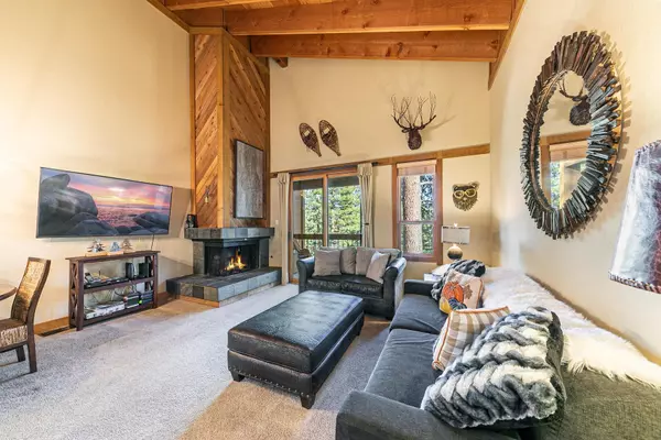 5105 Gold Bend, Truckee, CA 96161