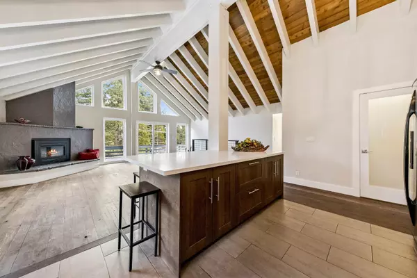 Truckee, CA 96161,14579 Northwoods Boulevard