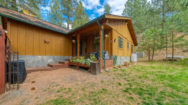 Portola, CA 96122,1589 Crocker Court