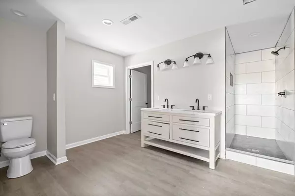 Cadiz, KY 42211,40 Chippewa