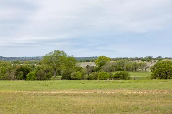 Kerrville, TX 78028,1096 Pinnacle View Dr