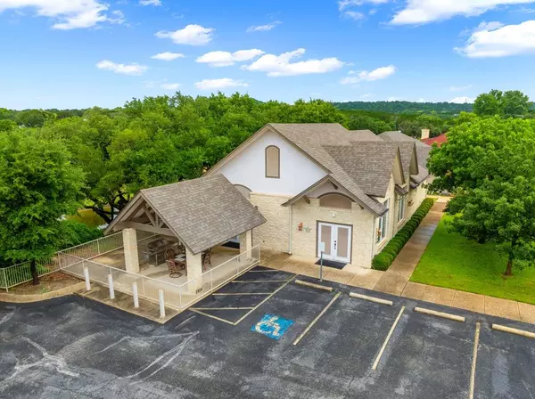 Kerrville, TX 78028,2004 Bordeaux Dr