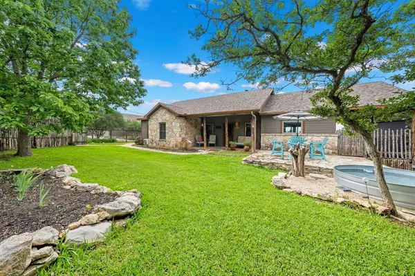 161 Rim Rock Circle W,  Ingram,  TX 78025