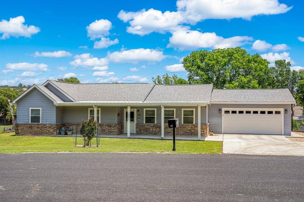 935 Monroe Dr,  Kerrville,  TX 78028