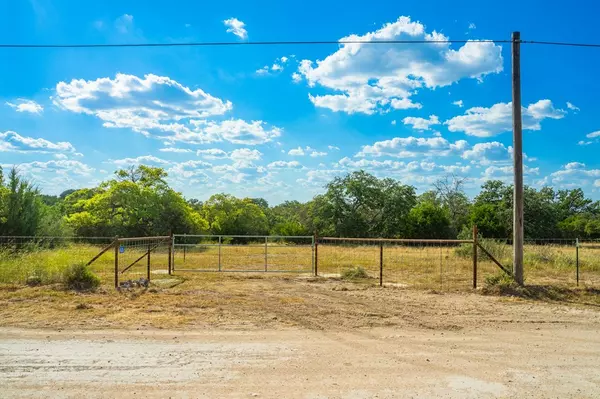 Doss, TX 78618,1636 Link Rd