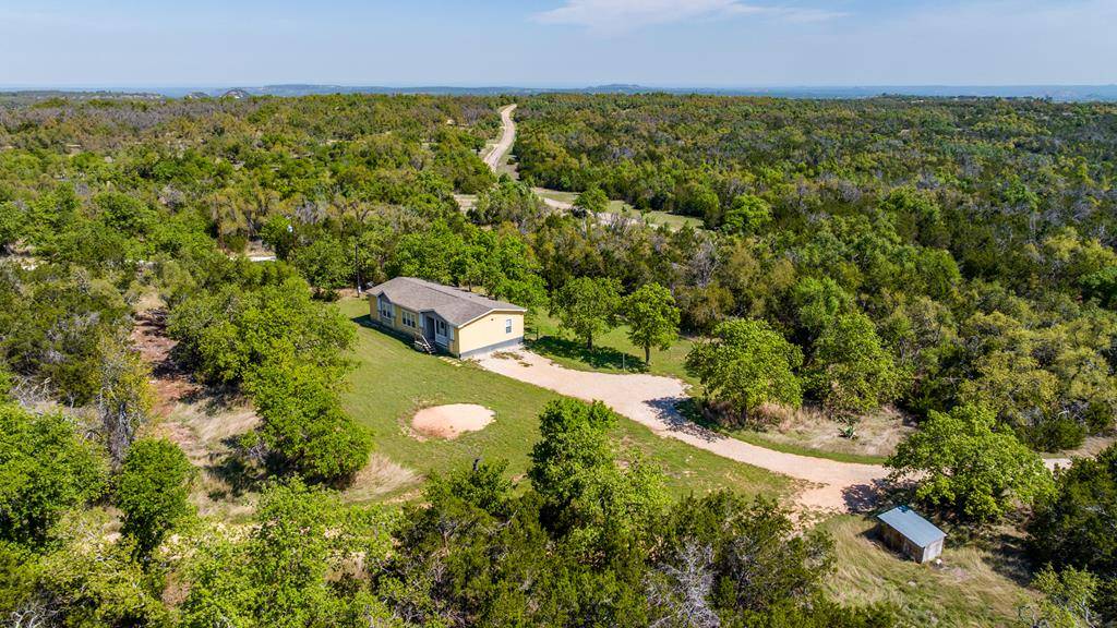2013 Keese Rd, Fredericksburg, TX 78624