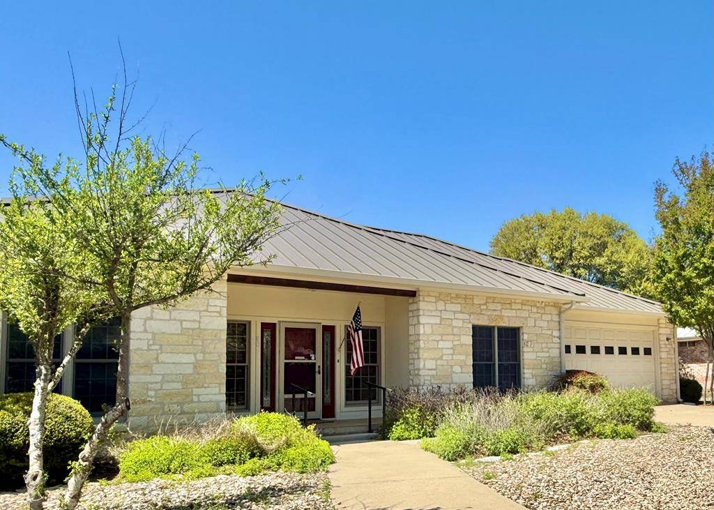 802 Avenue C, Fredericksburg, TX 78624