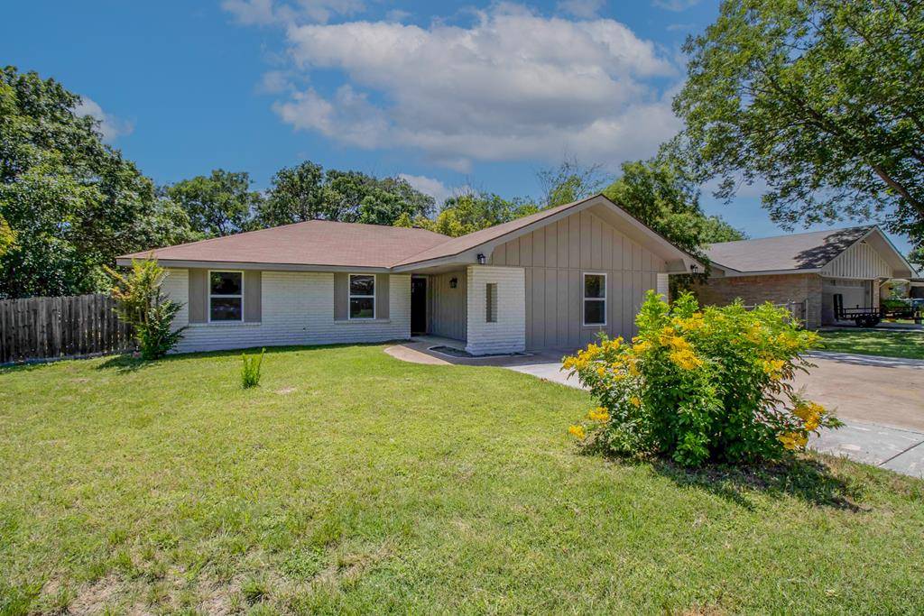 2311 Trails End, Kerrville, TX 78028