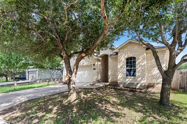 Elmendorf, TX 78112,7619 Bit Cir