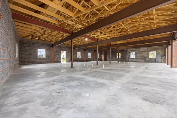 Harrisonburg, VA 22801,156 WASHINGTON ST E