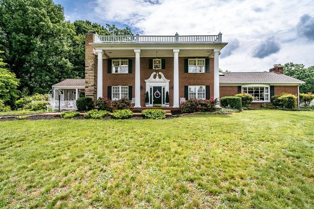 Elkton, VA 22827,8217 SOUTH EAST SIDE HWY