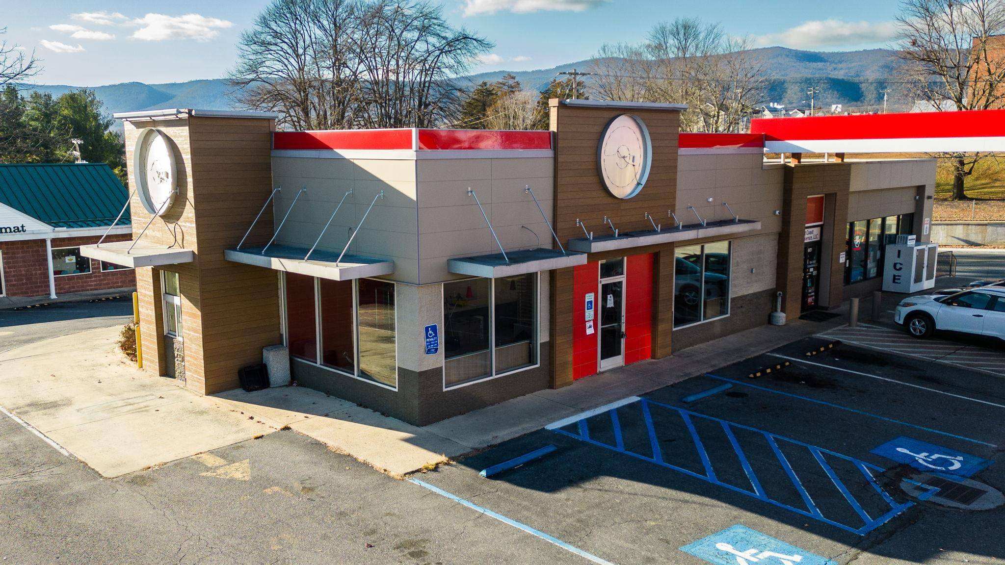 Shenandoah, VA 22849,601 4TH ST