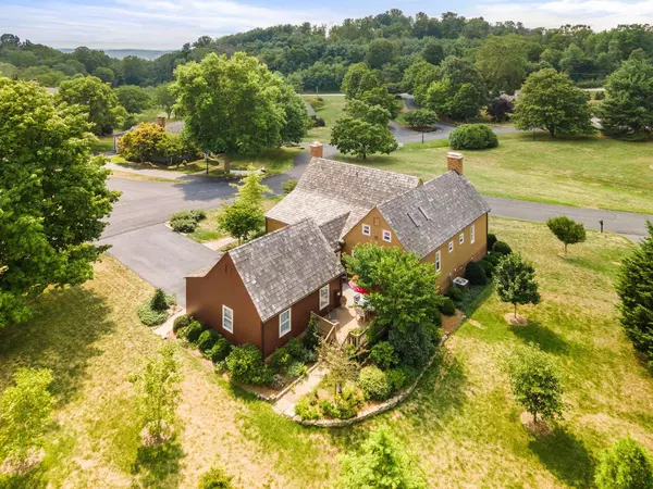 Staunton, VA 24401,105 SMITHLEIGH CR